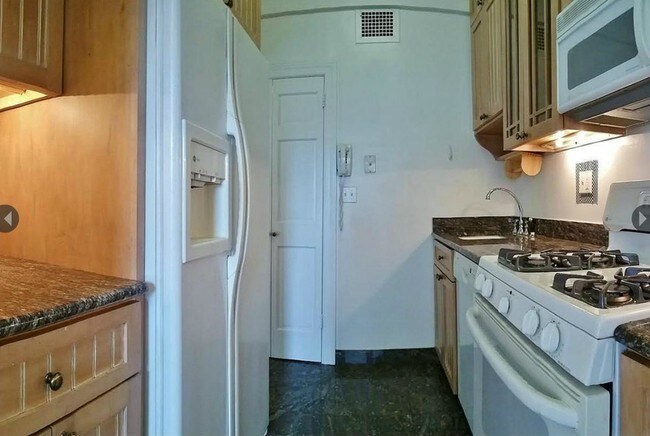 Foto del edificio - 165 E 66th St