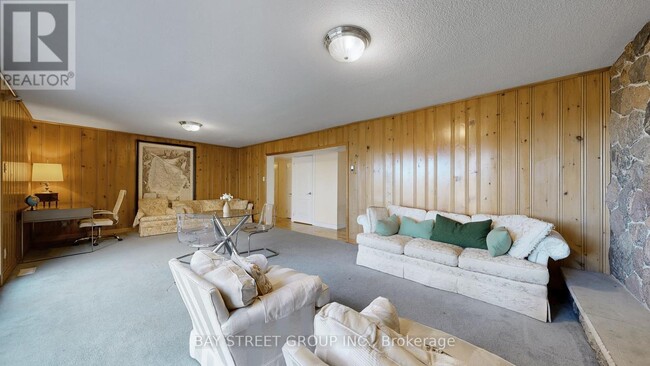 Building Photo - 26 Restwell Crescent