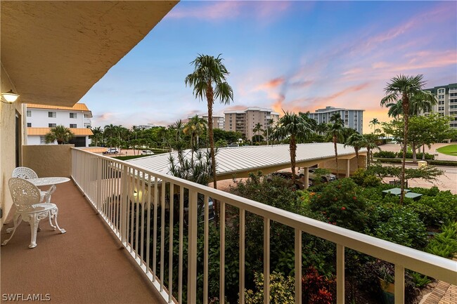 Building Photo - 3000 Gulf Shore Blvd N