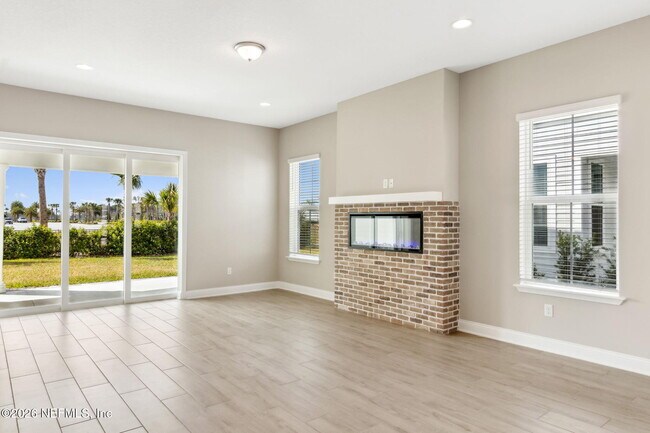 Foto del edificio - 571 Marquesa Cir