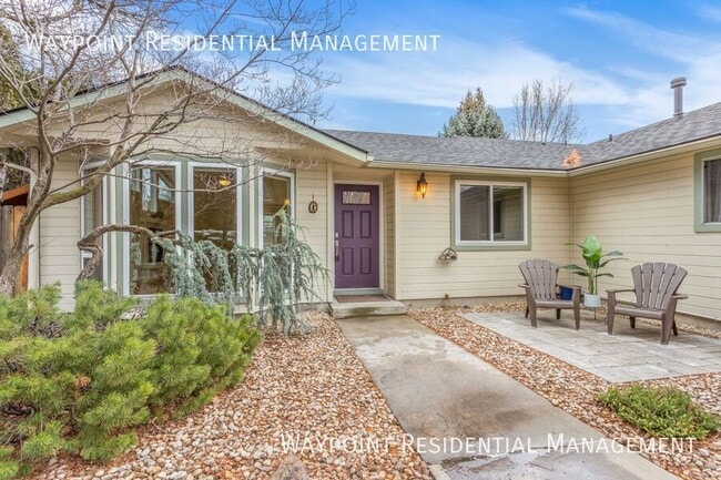 Foto del edificio - 4943 W Catalpa Dr