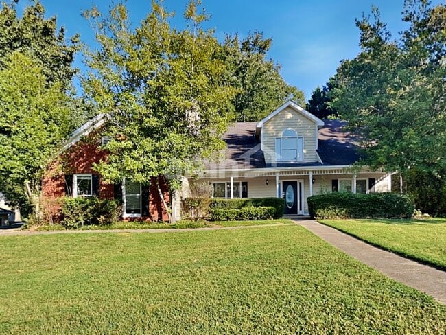 Building Photo - 2540 Fortune Dr