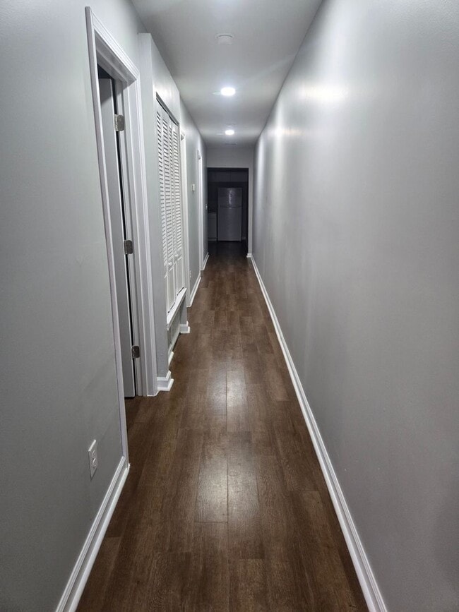 Building Photo - Fresh 3BR/1BA house