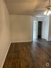 Building Photo - 6534 NW 37th Terrace