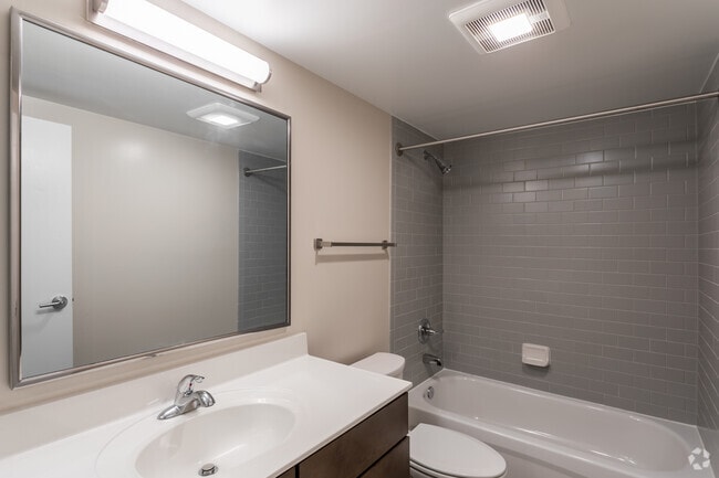 0HAB, 1BA - 550ft² - Randle Hill