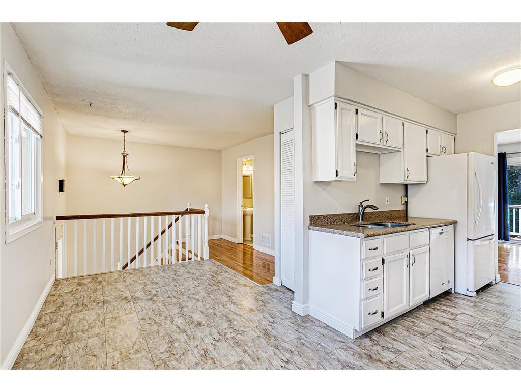 7437 143rd St Ct, Apple Valley, MN 55124 Townhouse for Rent in Apple