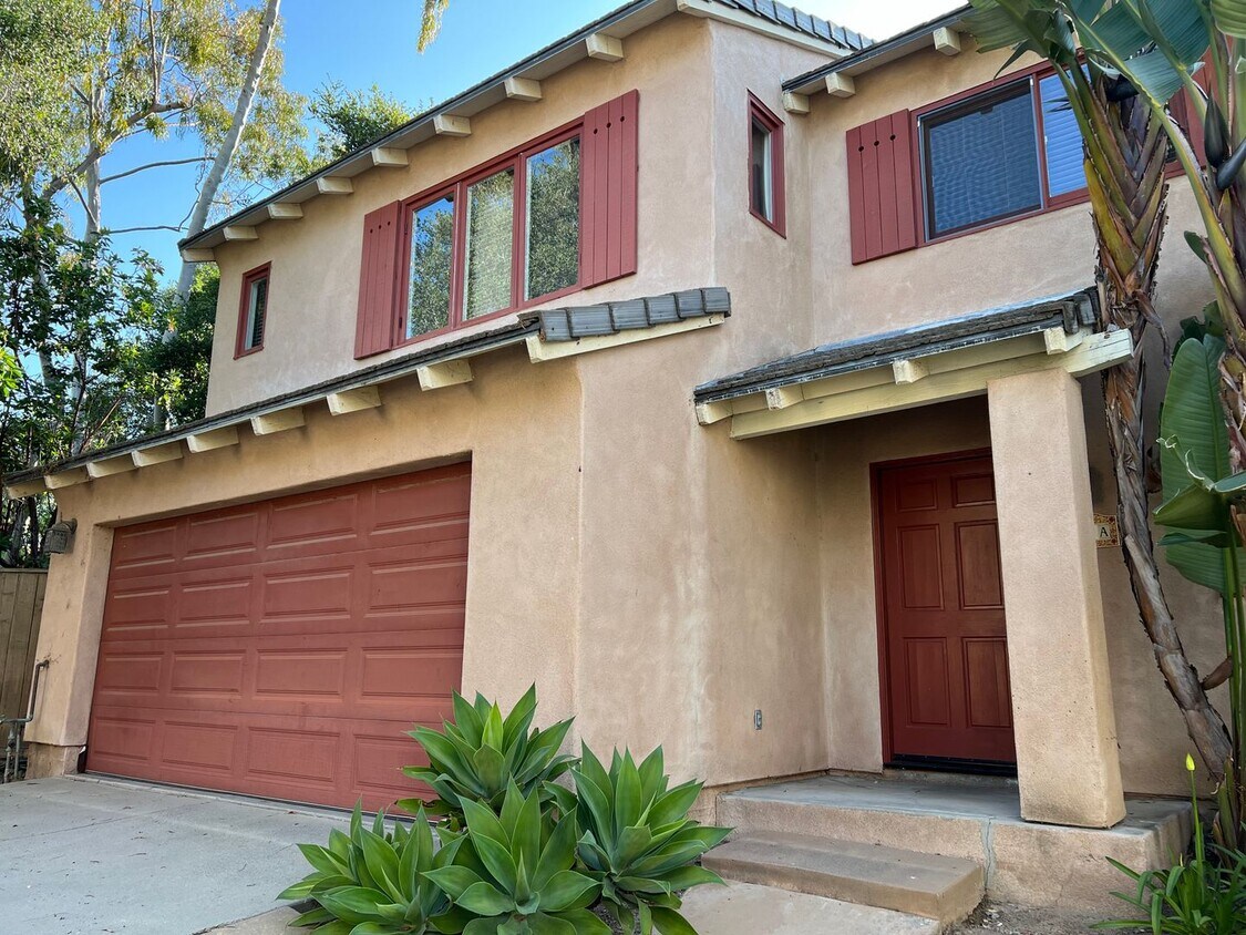 Primary Photo - 3 Bedroom Home