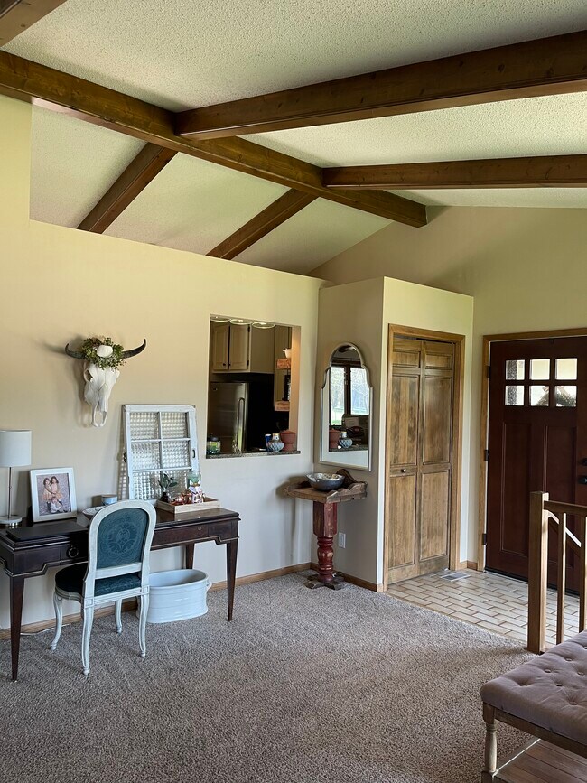 16275 County Rd 47, Plymouth, MN 55446 House Rental in Plymouth, MN