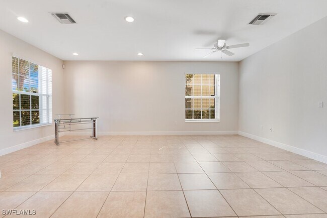 Foto del edificio - 2532 Sutherland Ct