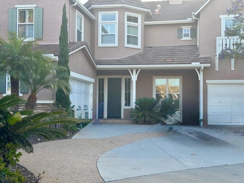 Foto principal - 5250 Coleridge Ct
