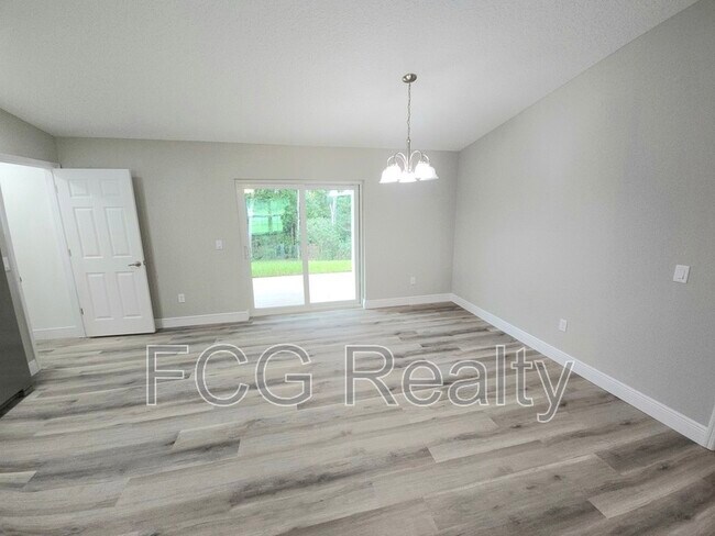 Foto del edificio - 7883 N Fieldstone Point