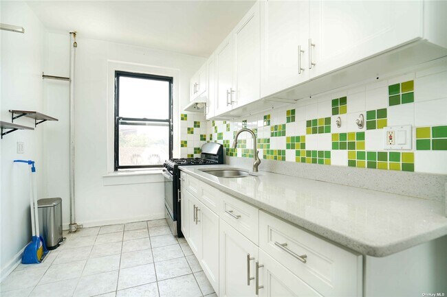 Foto del edificio - 62-64 Saunders St-