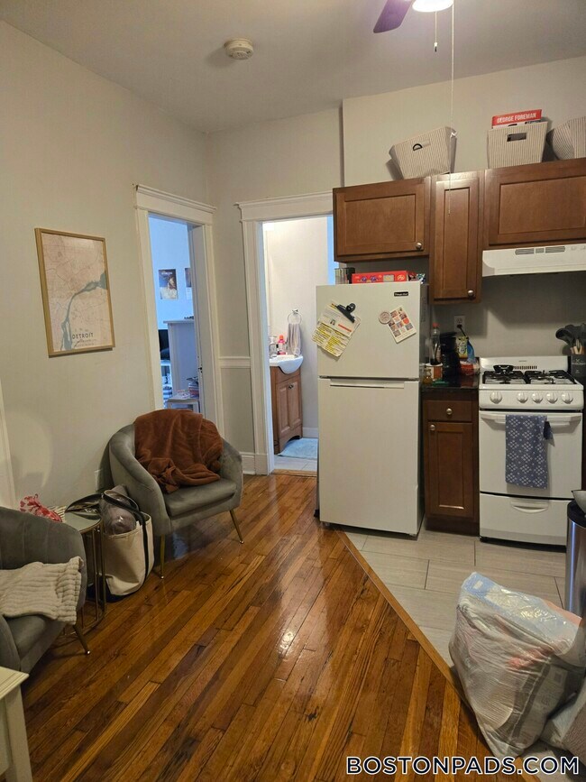 Foto del edificio - 1193 Commonwealth Ave