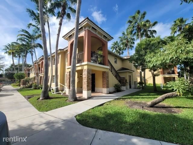 Foto del edificio - 3 br, 2 bath House - 3395 NE 9th Dr Unit 104