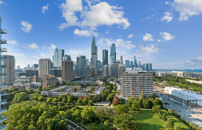 View - 1629 S Prairie Ave