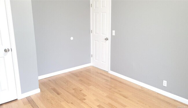 Foto del edificio - 2845 W 37th St