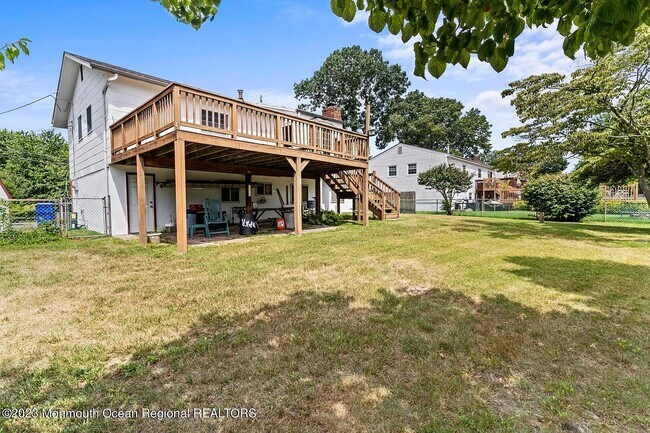 Building Photo - 623 Montana Dr