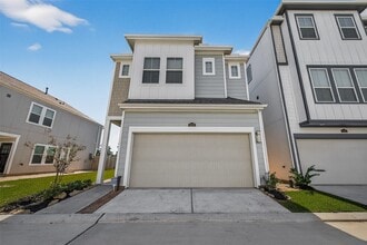 Building Photo - 3223 Cedar Dawn Ln