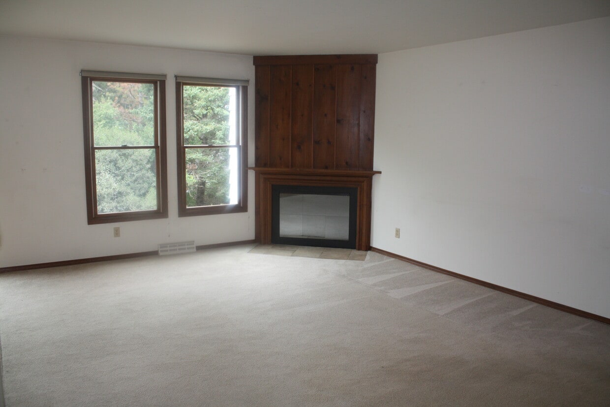 Building Photo - 18 Mesa Verde Ct