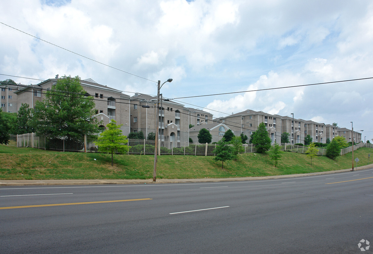 Foto del edificio - Hillside Apartments