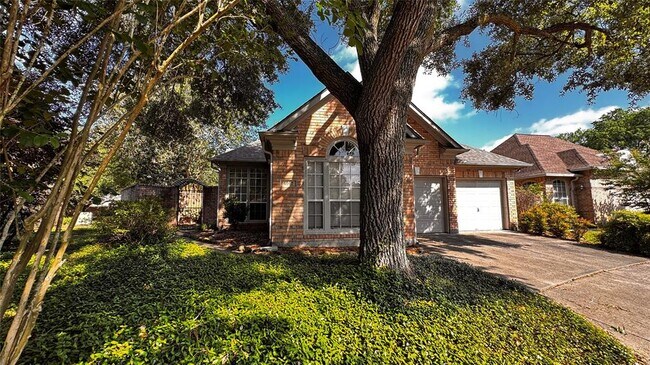 Foto del edificio - 4067 Heathersage Dr