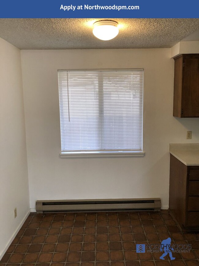 Foto del edificio - Nice 1 bedroom 1 bath in Grants Pass