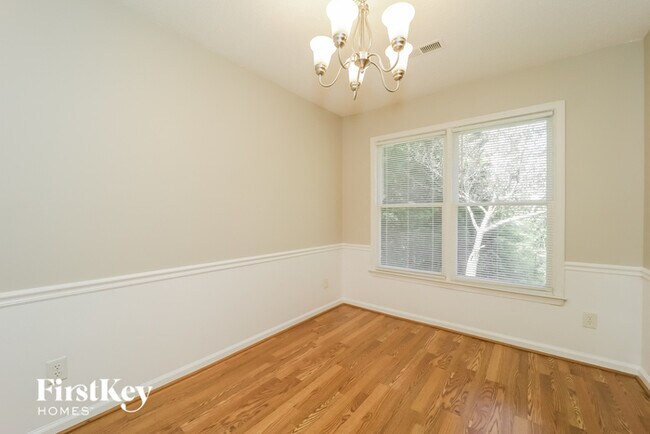 Foto del edificio - 4613 Eagle Rock Rd