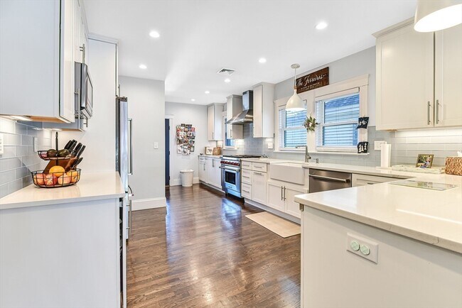 Foto del edificio - 58 Metropolitan Ave