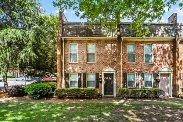 Foto principal - 105 N River Dr