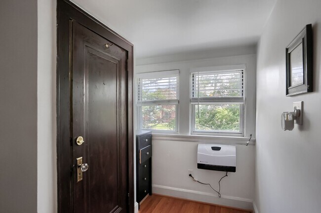 Photo - 3409 Portola Ave Apartment