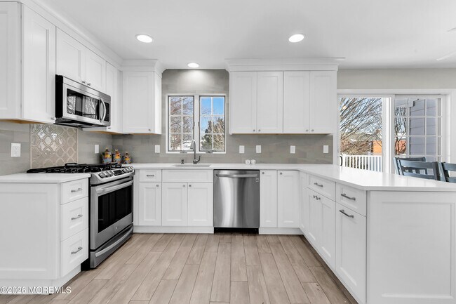 Foto del edificio - 79 Riverdale Ave