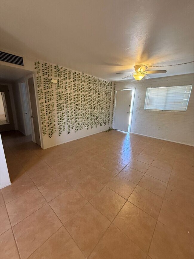 Foto del edificio - Town home For Rent