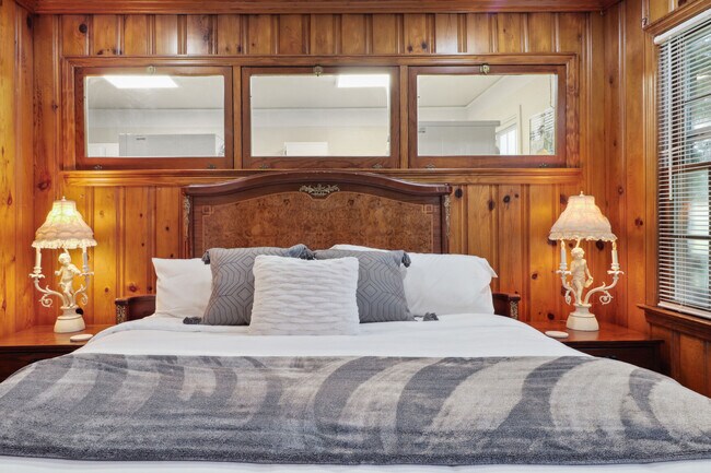 Foto del edificio - 1616 Skidaway Rd