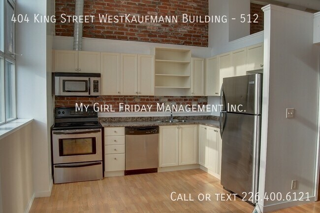 Photo du bâtiment - 404 King St W