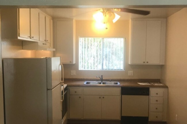 Building Photo - 3400 Grassotti Ct