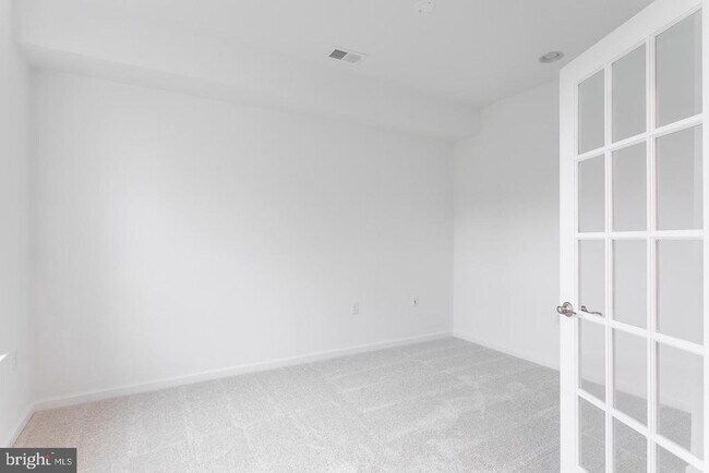 Foto del edificio - 3130 Eton Pl