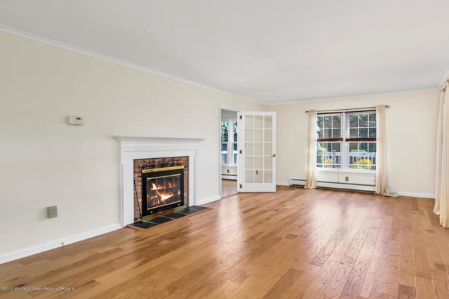 Family Room - 69 Lafayette St
