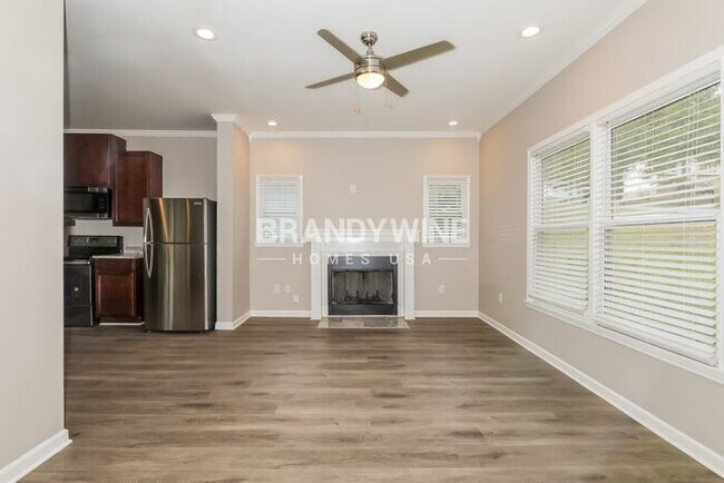 Building Photo - 6945 Merrywood Dr