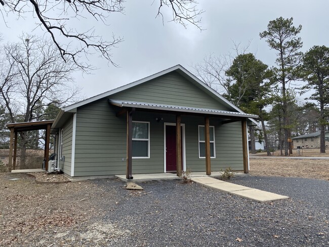 Building Photo - 2640 Ouachita Cir