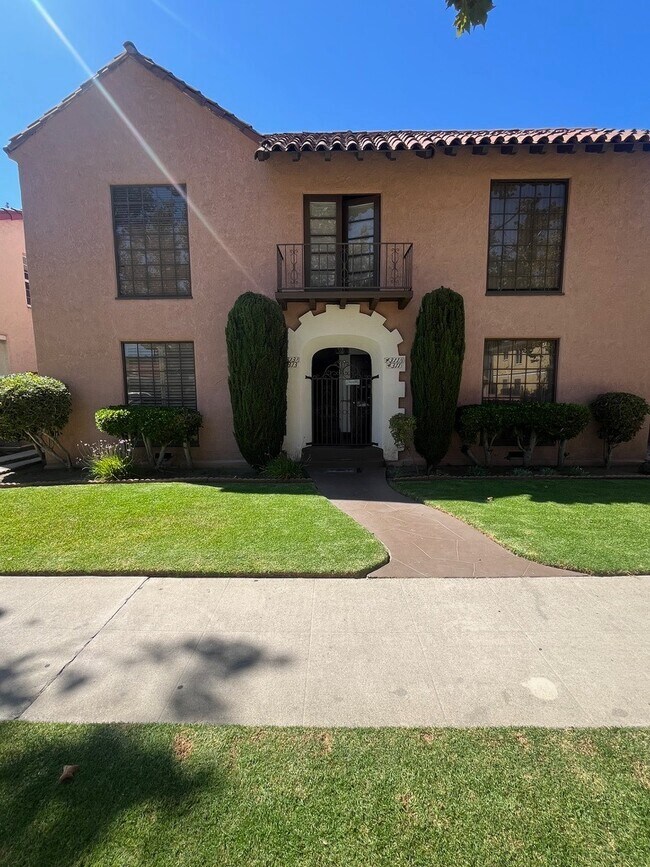 Foto del edificio - 4313 Garthwaite Ave