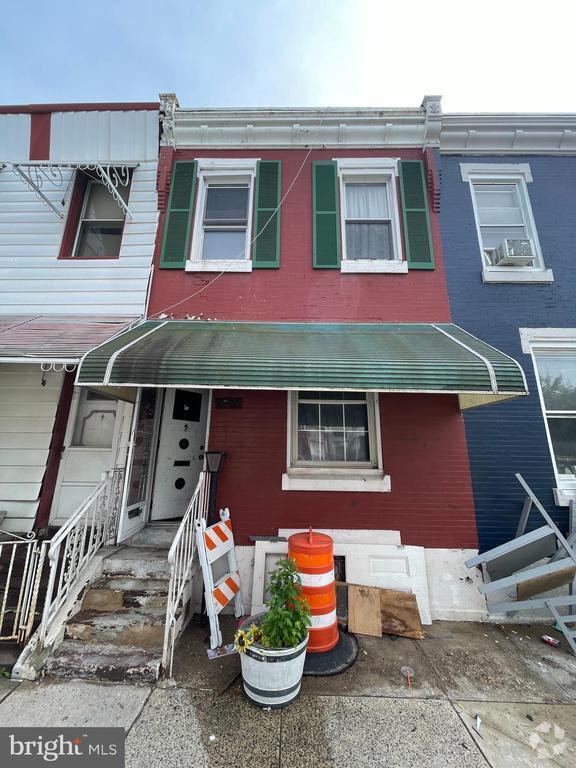 Building Photo - 1240 W Hazzard St