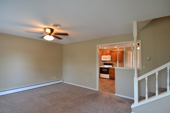 Building Photo - 713 Erin Pl