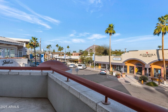 Foto del edificio - 7039 E Main St