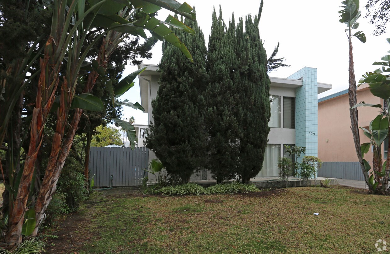Building Photo - 359 Riverdale Dr