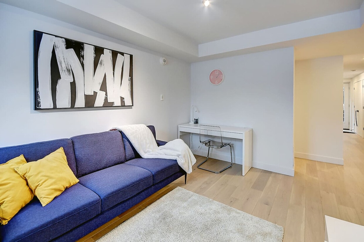 Photo principale - 2318 Rue Sainte-Catherine E