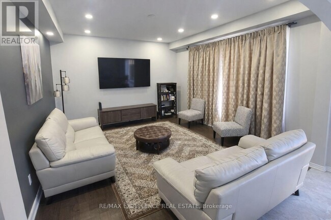 Building Photo - 45 Queen Mary Blvd