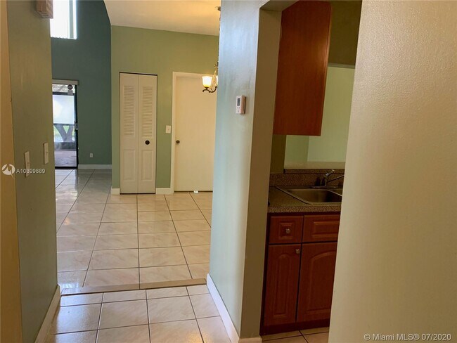 Building Photo - 9888 NW 14th Ct