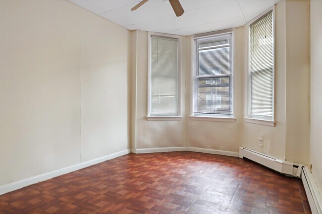 Foto del edificio - 87 W 24th St