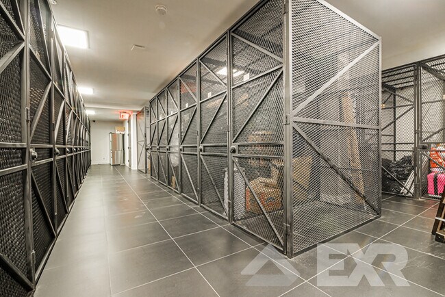 Building Photo - 115 Stanwix St