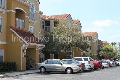 Building Photo - 18001 Richmond Place Dr